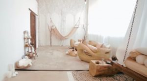 Эротический массаж жене видео